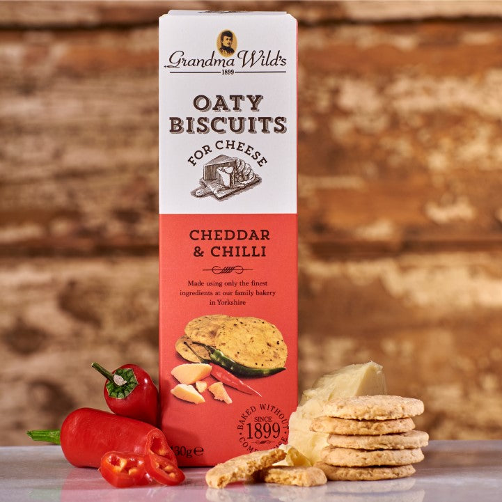 Savoury Biscuits for Cheese with Cheddar Cheese & Chilli 130g