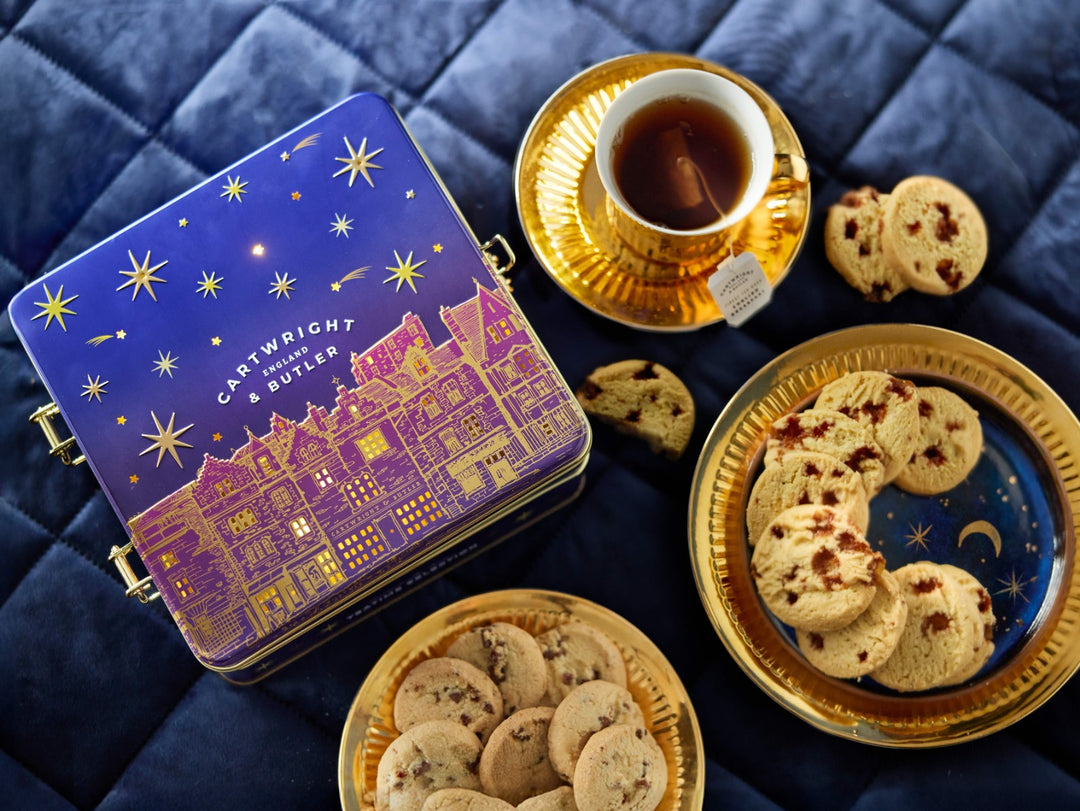 C&B Night Before Christmas | Teatime Selection Light-Up Tin 390g  [4074]