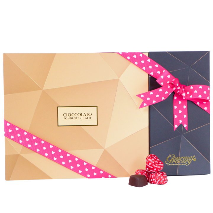 18pcs Heart Shape with Chocolate Bar in Gift Box
