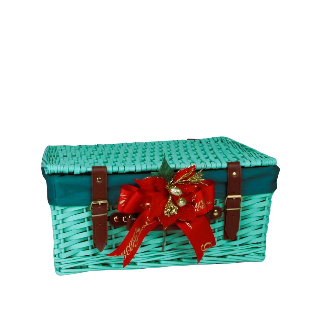 Green Willow Basket with Green Cloth [Medium]