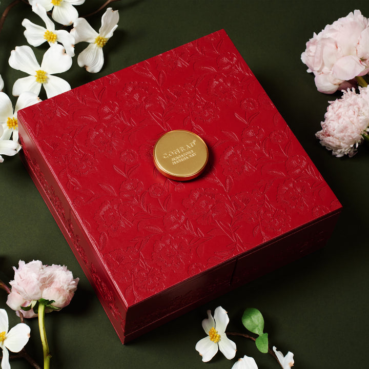 Conrad Singapore Marina Bay Golden Peony Snowskin Treasures [Less Sugar] (8 Pieces)