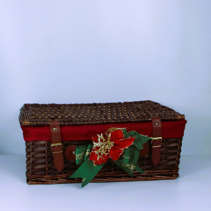 Dark Brown Willow Chest with Red Cloth [Extra Large] * 20-30 Items 43cm(L) x 30cm(W) x 15cm(H)