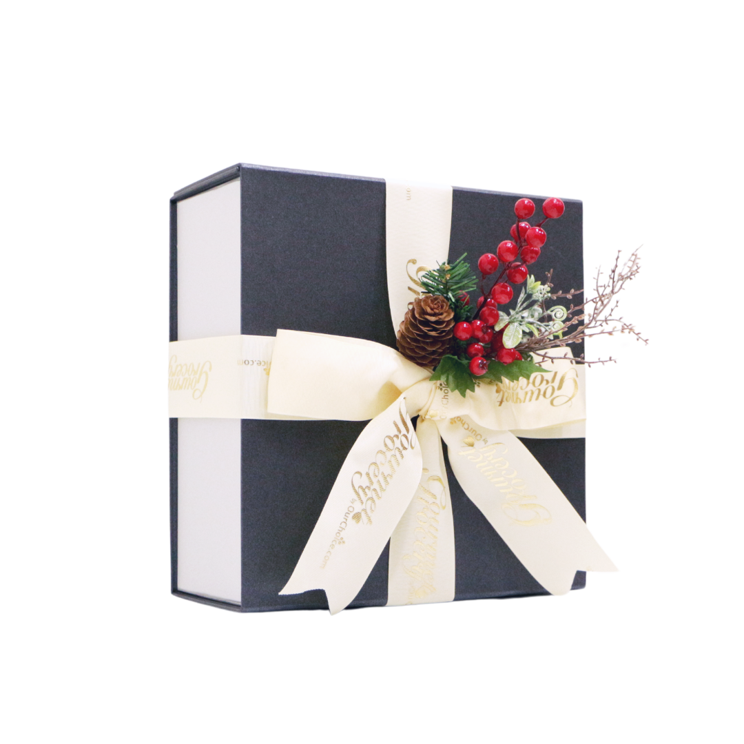 Black Box with Christmas Sleeve MEDIUM [27cm x 27 cm x 11 cm] * 4-7 Items