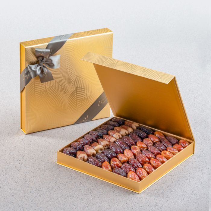 Bateel Premium Plain Dates Gold Palm Gift Set